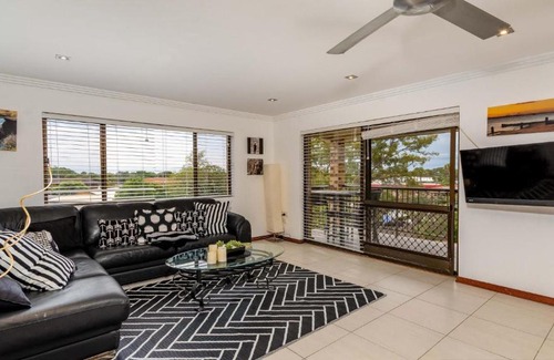 Bellara Casa | Bribie Escape, Top Floor Unit with Waterviews