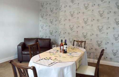 Newton Stewart Casa | Brick Cottage 1-Uk13674