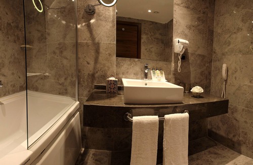 Bahcelievler Hotel | Bricks Hotel Istanbul