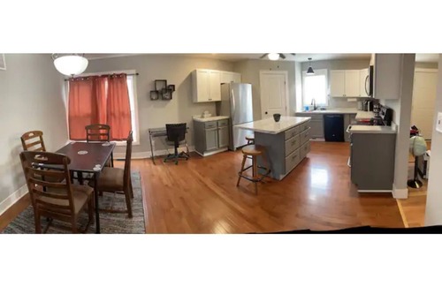 Mattoon Casa | Brickway Retreat