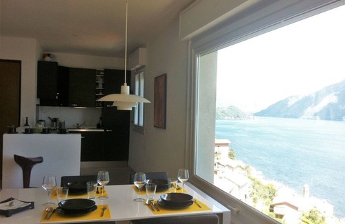 Colonno Apartamento | Apartamento con terraza y vistas al lago Como