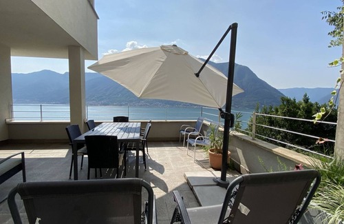 Colonno Apartamento | Apartamento con terraza y vistas al lago Como