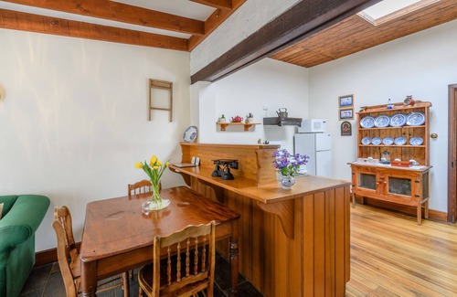 Richmond Cabaña | Bridge Cottage