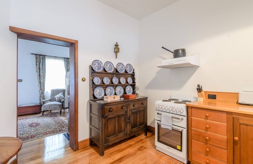 Richmond Cabaña | Bridge Cottage