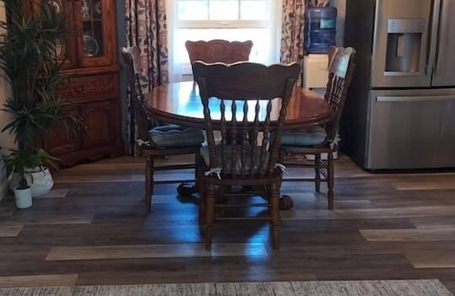 Craigsville Casa | Charming 1BR/1BA Getaway Near Summersville Lake – Just 2 Hours from Snowshoe
