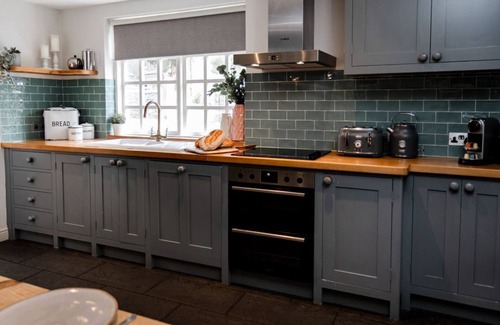 Stainforth Apartamento | Bridge End Cottage - Riverside, Hot Tub, Sleeps 8