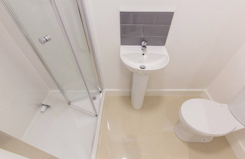 Southampton Casa | Bridge Road - Room 2b