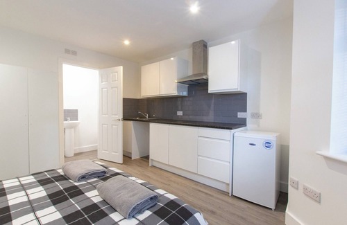 Southampton Casa | Bridge Road - Room 2b