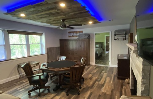 Patricksburg Cabina | Bridge-view Family Suite