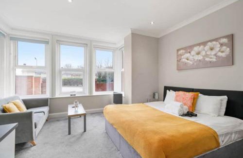 Maidstone Apartamento | BridgeCity Lovely Studio Flat Free Parking in Maidstone