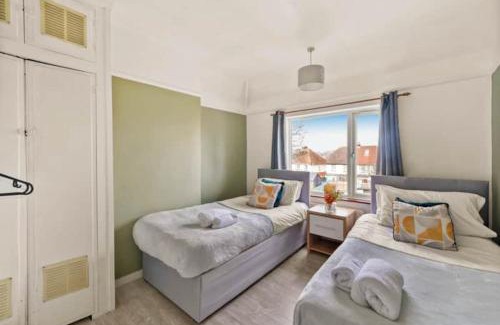 Maidstone Casa | BridgeCity Upper Road Gem