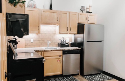 Canal Park Condominio | Bridgeman Loft | The Brix | Pool in Canal Park!