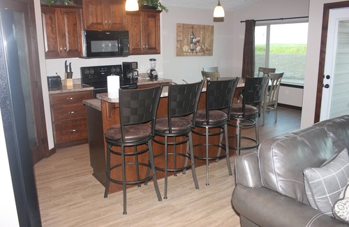 Arnolds Park Cabina | Bridges Bay Resort Vacation Cabin