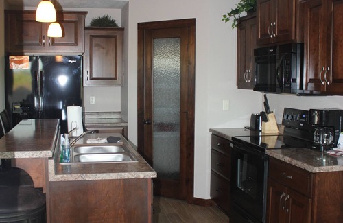 Arnolds Park Cabina | Bridges Bay Resort Vacation Cabin
