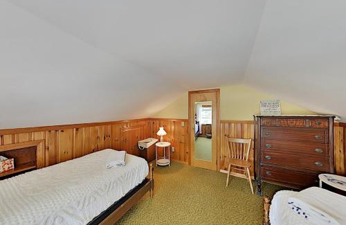 Buzzards Bay Casa | Bridgeview Bungalow