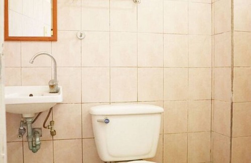 Laoag Casa | Bridgeview Inn