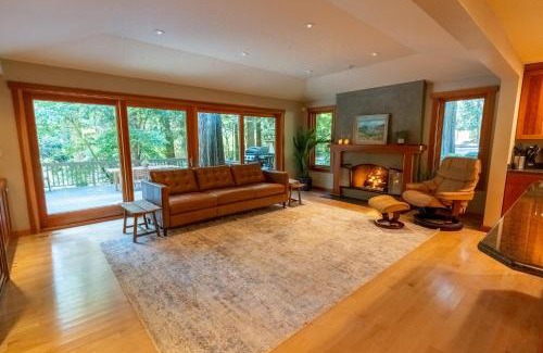 Bridle Trails Casa | Bridle Trails Treehouse