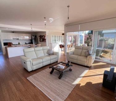Bridport Casa | Bridport Breeze