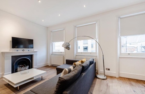Avonmore and Brook Green Apartamento | Bright 1 bedroom apt in Kensington Olympia