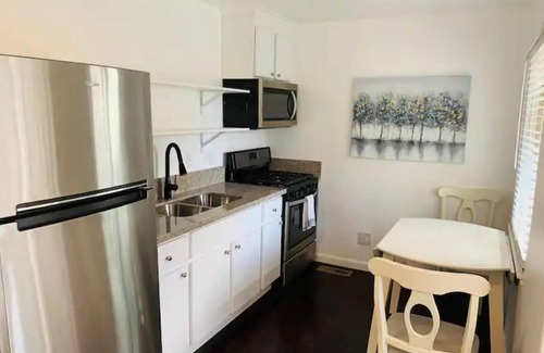 Castro Valley Apartamento | Bright 1 BR w/ AC, Free Parking, Washr/Dryr