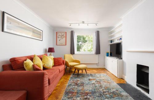 St. Pancras Apartamento | Bright 1BR Bloomsbury Flat by King's Cross