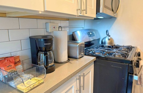 Hyde Park Apartamento | Bright 1BR Unit in a Prime Spot