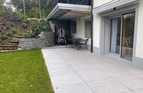 La Tour-de-Peilz Apartamento | Bright 2.5-room apartment on the Riviera, terrace and garden