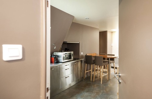 Chaussee-d'Antin Apartamento | 2 BD 2 BTH 6ª planta con ascensor y aire acondicionado cerca de las Galerías Lafayette / Madeleine