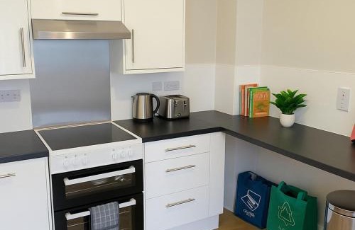 Taunton Apartamento | Bright 2-Bed Top Floor Flat, Full Kitchen, Parking