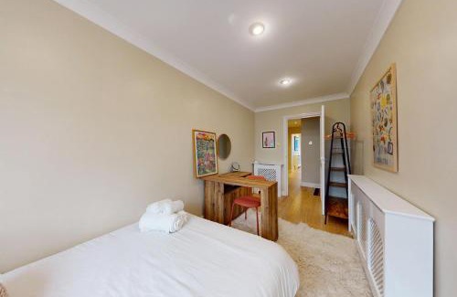 Hackney Wick Apartamento | Bright 2 Bed With Patio & Backyard on Victoria Park