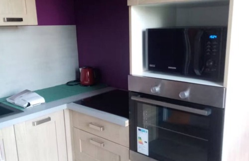 Saint-Etienne Apartamento | 🏡 Bright 2-bedroom apartment - Netflix, wifi, parking, autonomous check-in