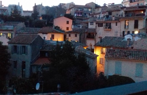Le Cannet Cabaña | Luminoso 2 habitaciones de 55 m2 en el corazón de Cannet Village y a 2 pasos del Museo Bonnard