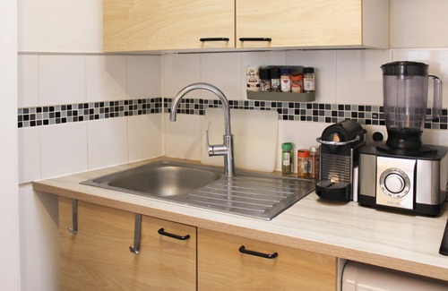 Porte-Saint-Martin Apartamento | Bright 28m² overlooking the Paris rooftops