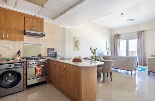 Jebel Ali Apartamento | Bright 2BR in the Heart of Jebel Ali - Sleeps 4!