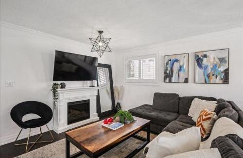 Northeast Mississauga Apartamento | Bright 3-BDRM House, Family Home & Parking, YYZ Airport