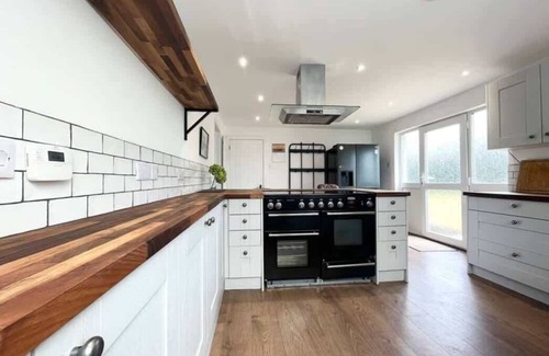 Porthleven Casa | Bright 3Bed Bungalow~Porthleven