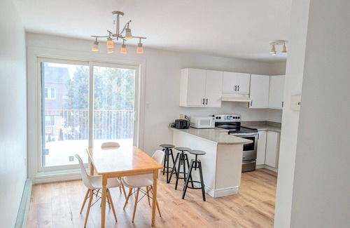 Longueuil Apartamento | Bright 3BR Apt Near Montreal