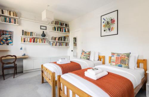 Brockley Apartamento | Bright 3BR House with Garden