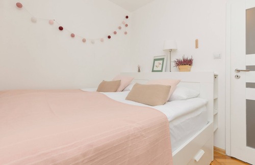 Saska Kepa Apartamento | Bright Aapartment Holenderska by Renters