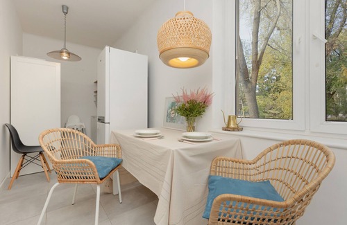 Saska Kepa Apartamento | Bright Aapartment Holenderska by Renters