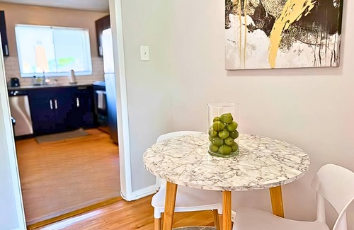 West Ridge Apartamento | 1BR Spot, Fully Furnished