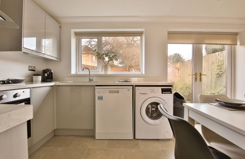 Llanishen Apartamento | Bright & Airy 3-Bed with Parking