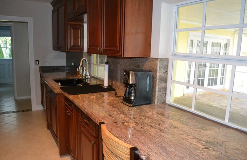 Juno Beach Casa | Soleado bungalow privado cerca de la playa