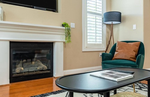 Dublin Casa | Bright and Airy 3BR with Jacuzzi Tub in Dublin