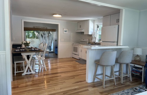 Bonnet Shores Casa | BRIGHT AND AIRY HOUSE IN BEAUTIFUL BONNET SHORES