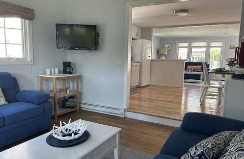Bonnet Shores Casa | BRIGHT AND AIRY HOUSE IN BEAUTIFUL BONNET SHORES