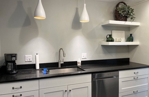 Lake City Casa | Bright and airy home-with a beautiful view of Lake Pepin & well stocked kitchen