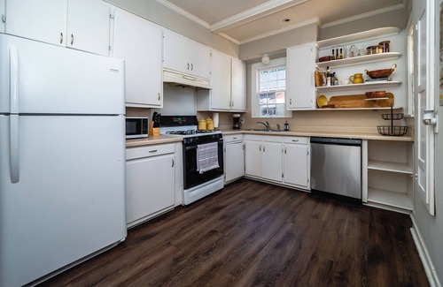 Fondren Casa | Bright and Airy in the Heart of Fondren!