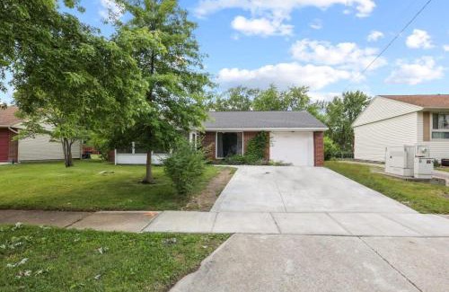 Royal Manor Casa | Bright and Breezy Gahanna Ranch 10min to INTEL