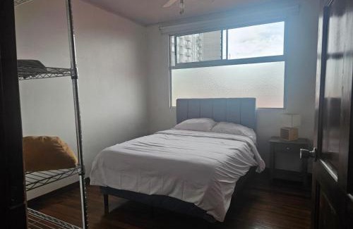 Curridabat Apartamento | Bright and central apartment near Plaza del Sol